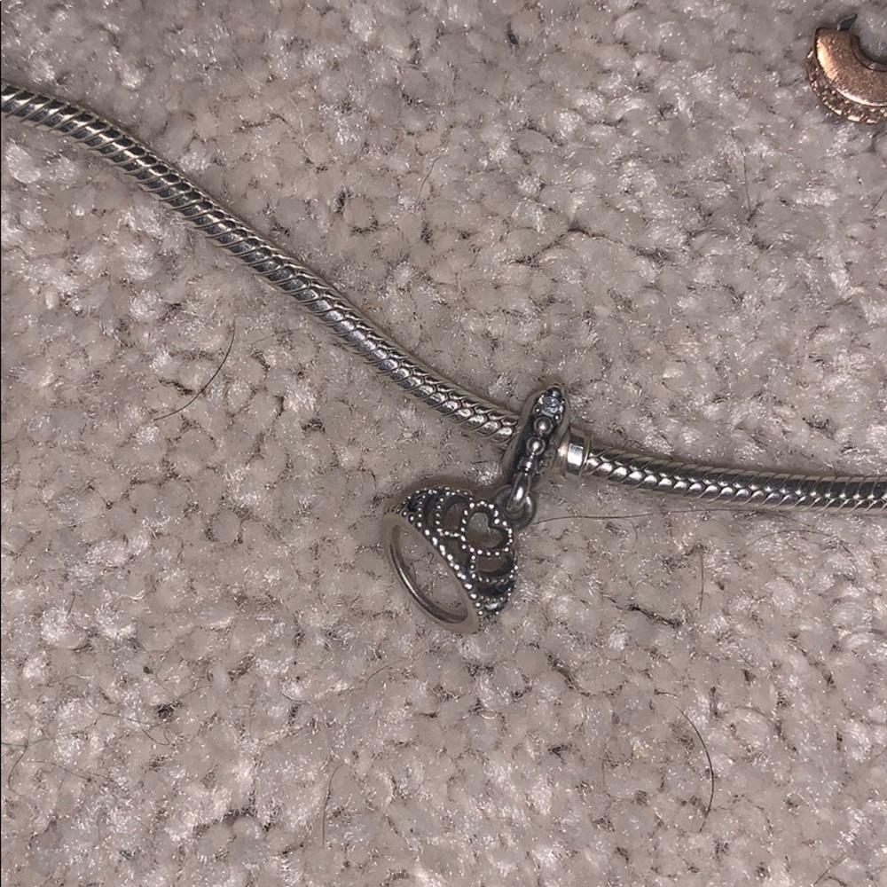 pandora tiara charm